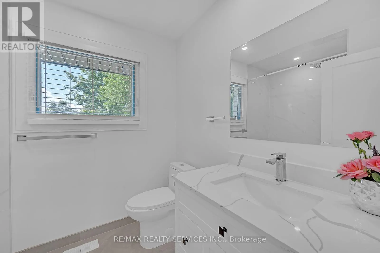 326 MOUNTAIN ROAD
