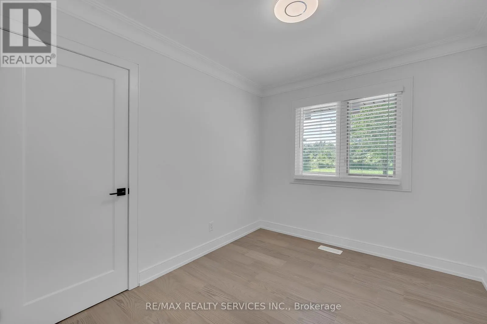 326 MOUNTAIN ROAD