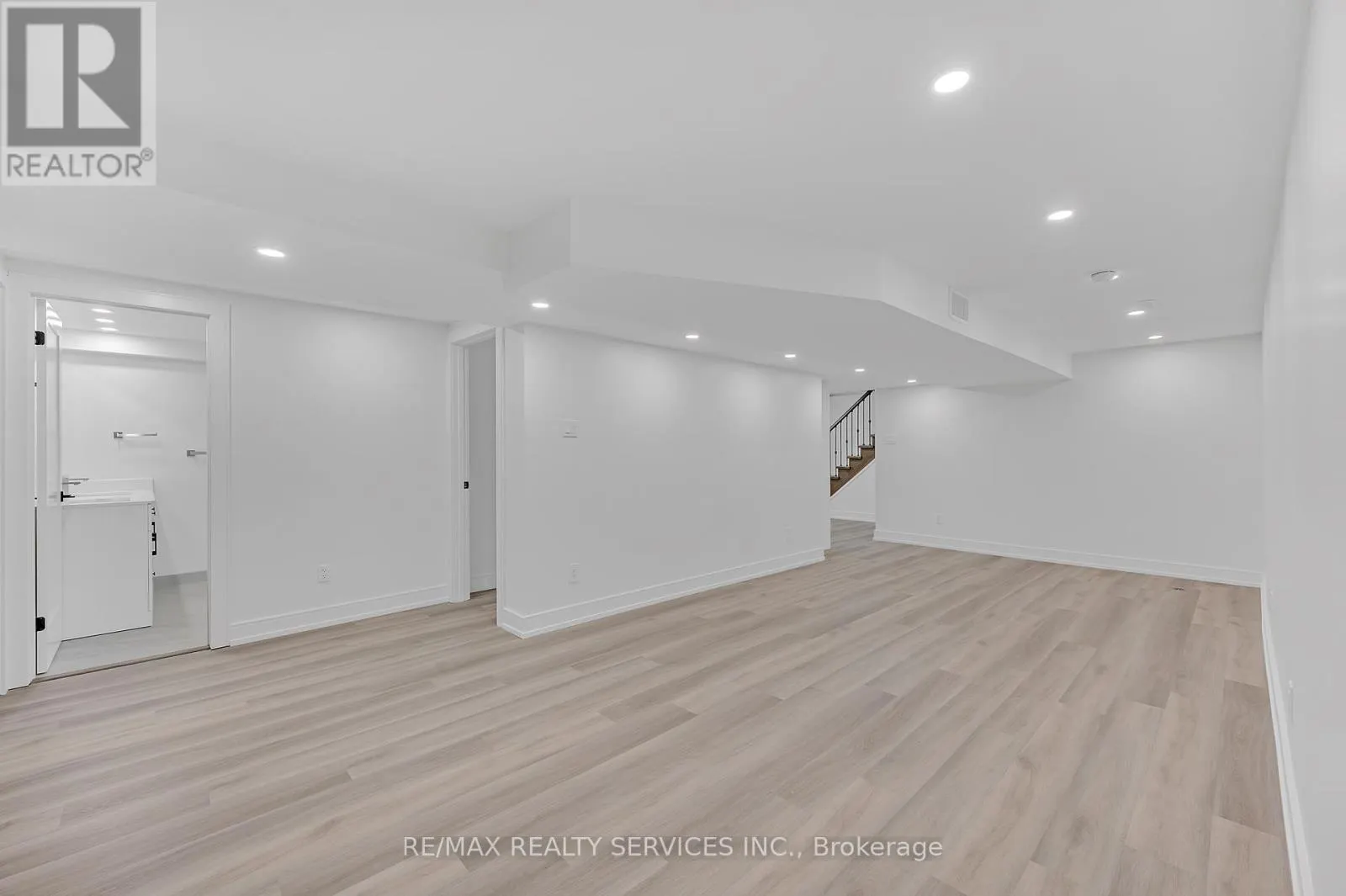 326 MOUNTAIN ROAD