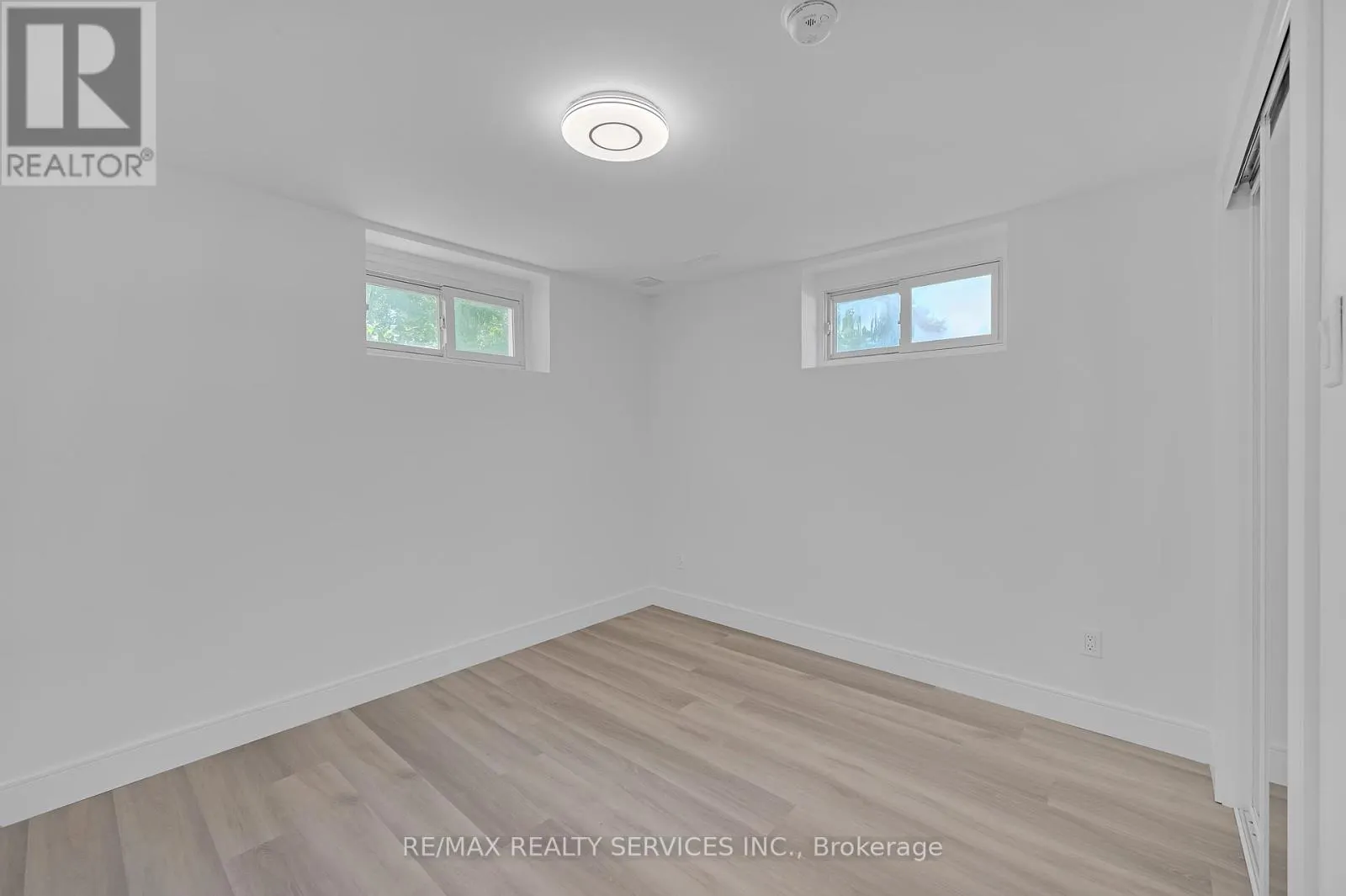 326 MOUNTAIN ROAD