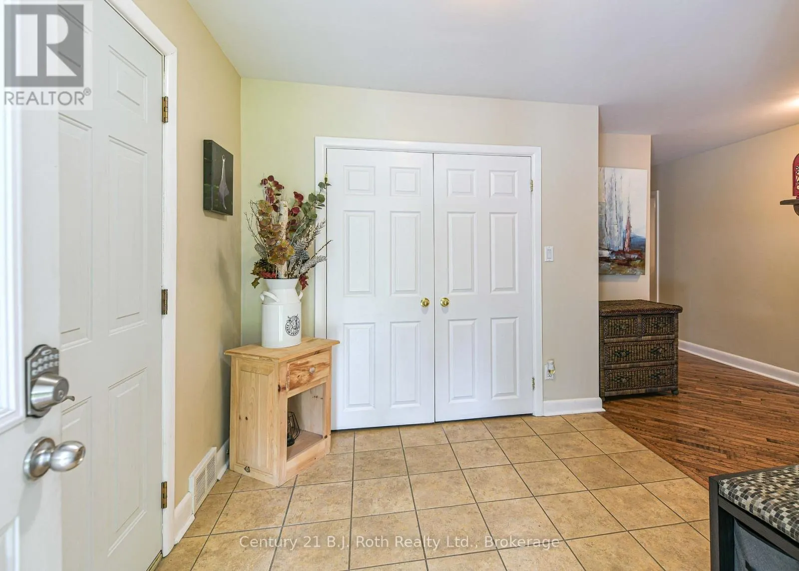 1028 COWBELL LANE