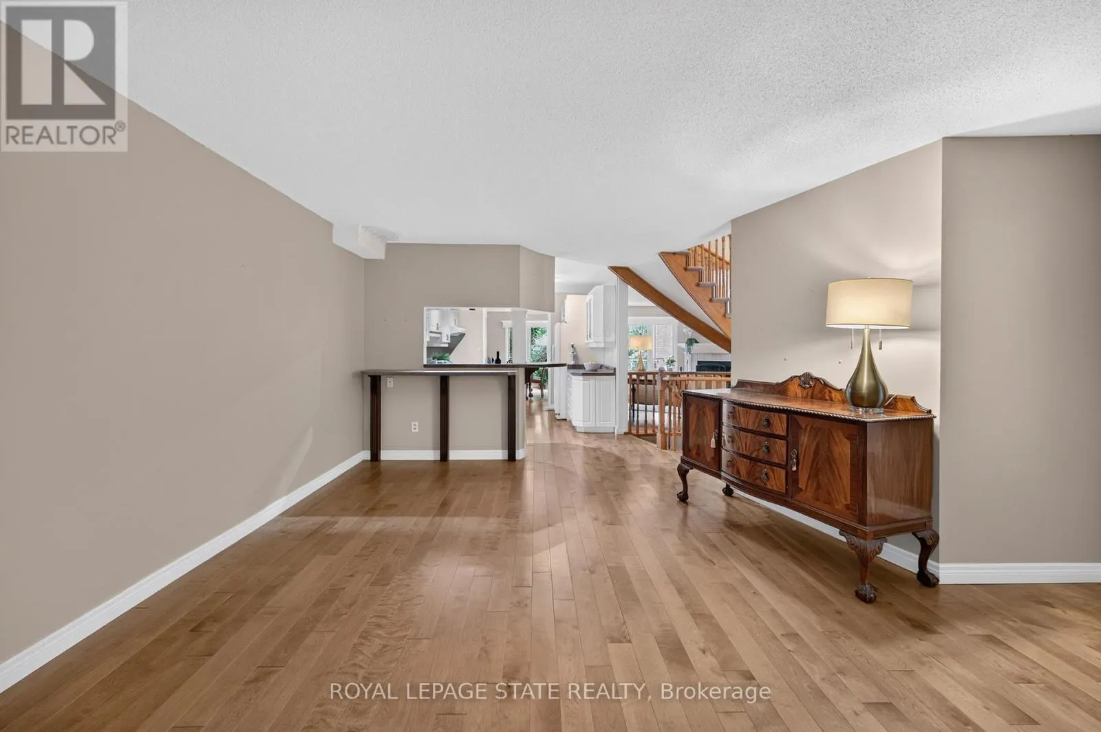 11 - 151 MCNIVEN ROAD
