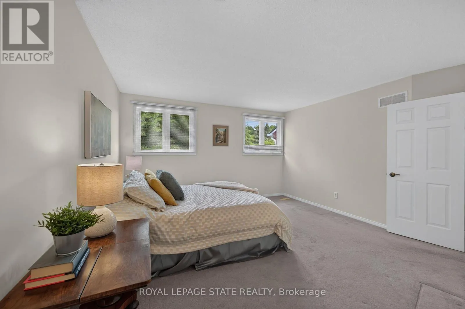 11 - 151 MCNIVEN ROAD