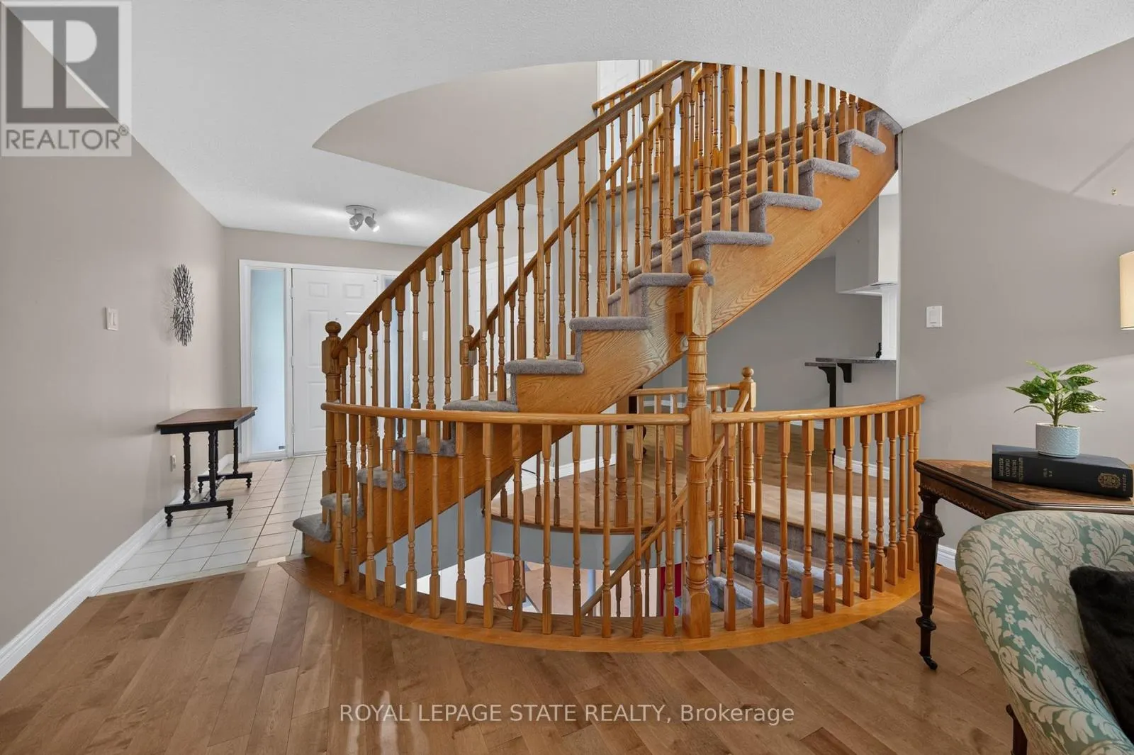 11 - 151 MCNIVEN ROAD