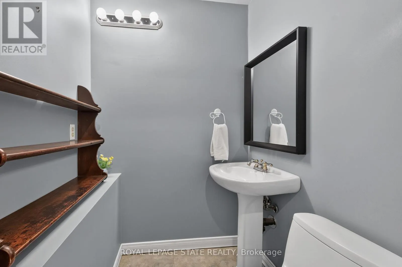 11 - 151 MCNIVEN ROAD