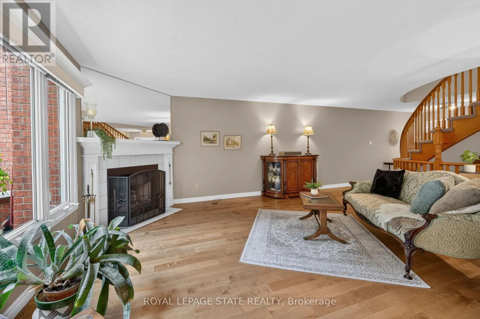 11 - 151 MCNIVEN ROAD