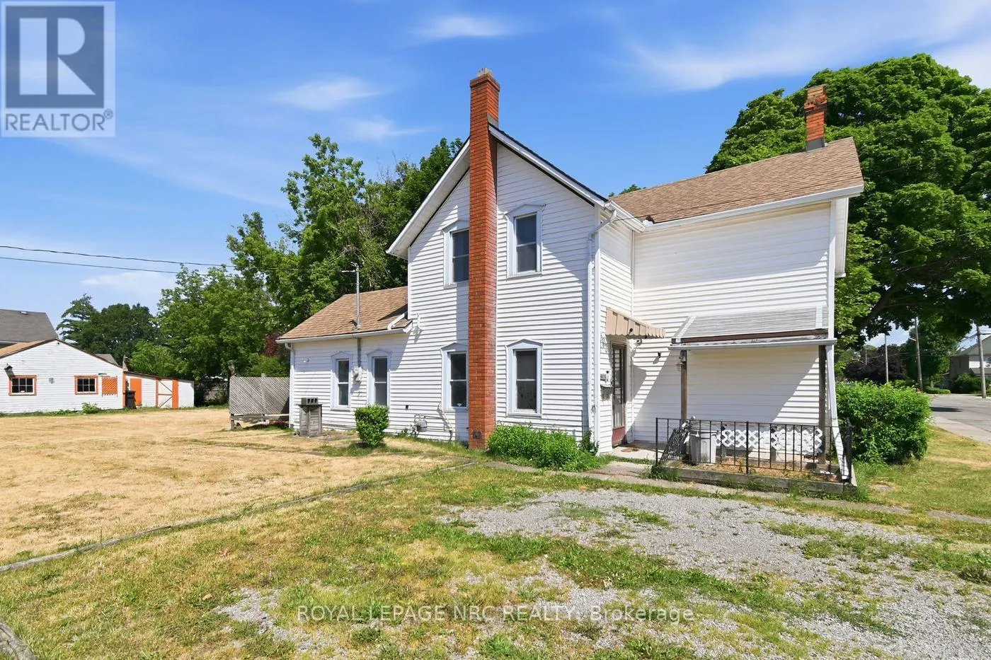 592 FIELDEN AVENUE