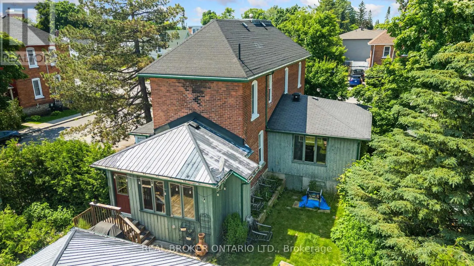 74 LAKE AVENUE W