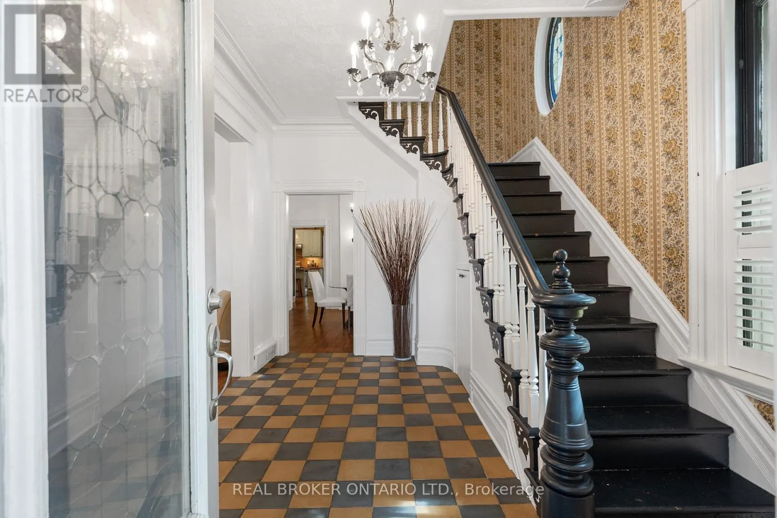74 LAKE AVENUE W