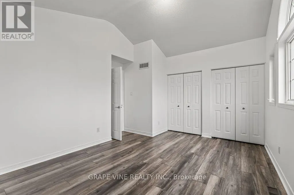 105 ROWALLEN PLACE