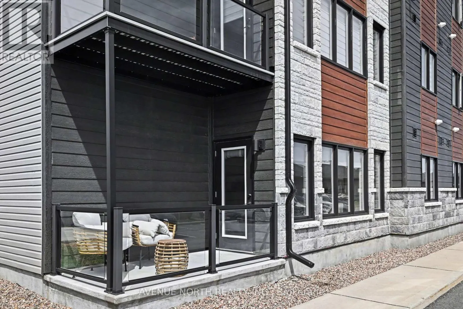 102 - 271 BELFORT STREET