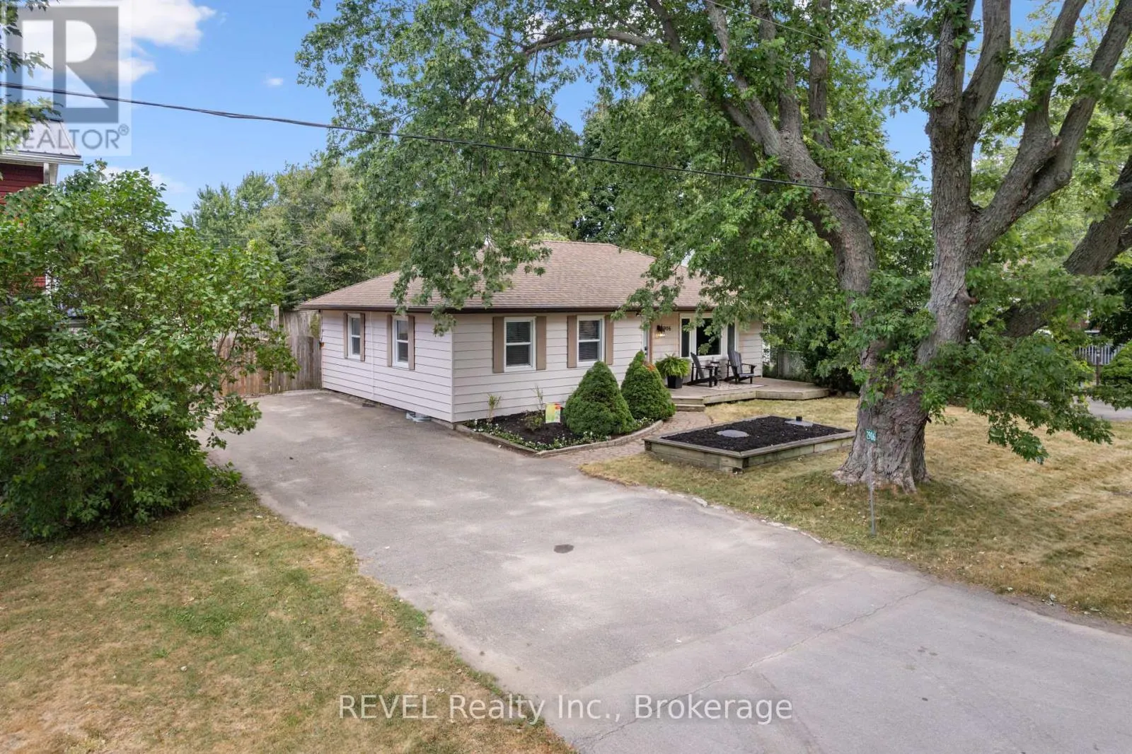 2906 JUNE ROAD