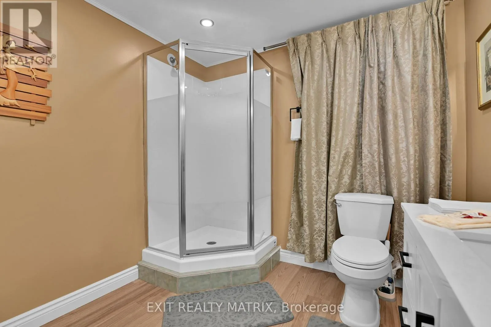 5544 BRIDLEWOOD COURT