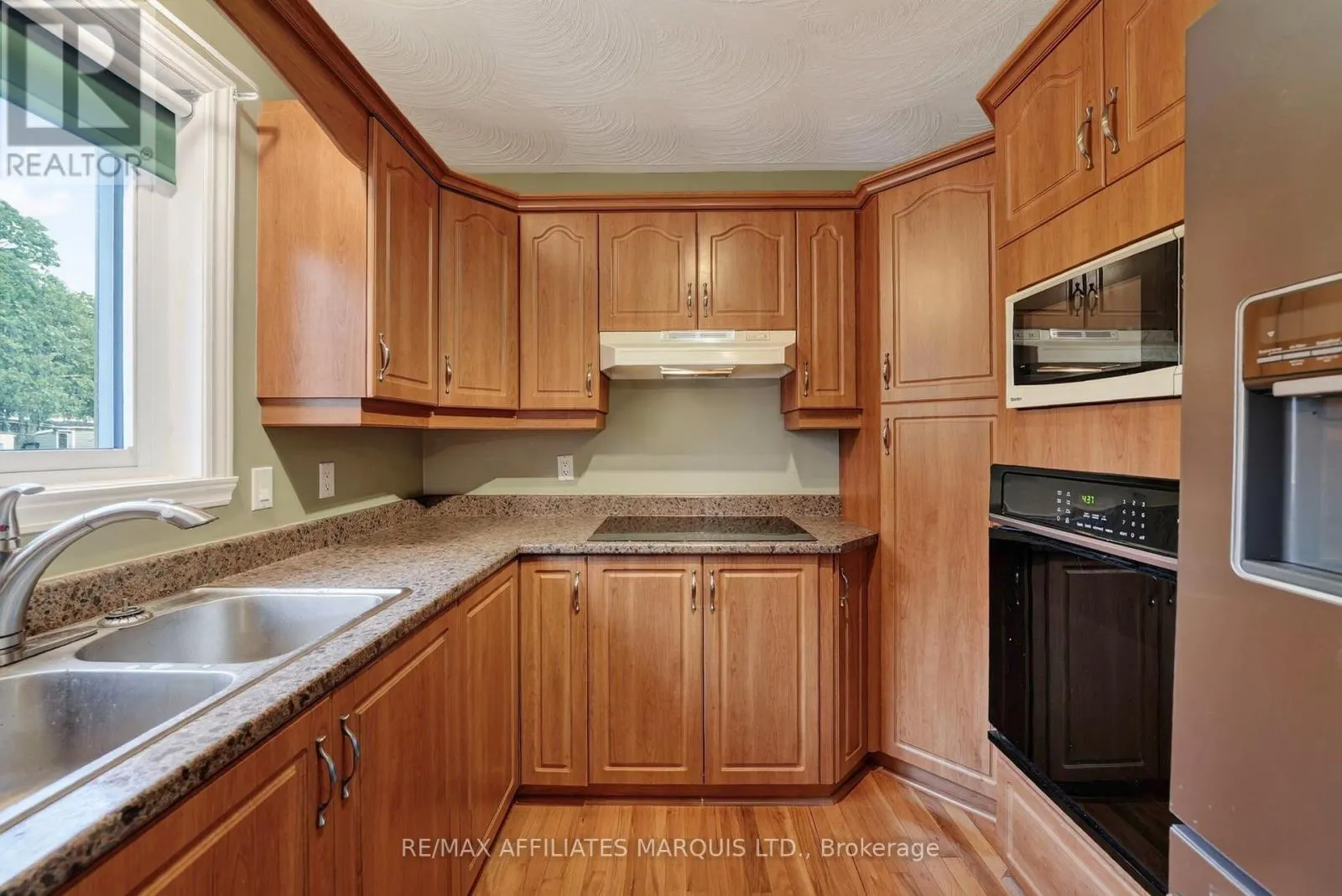 185 DOMINION STREET N
