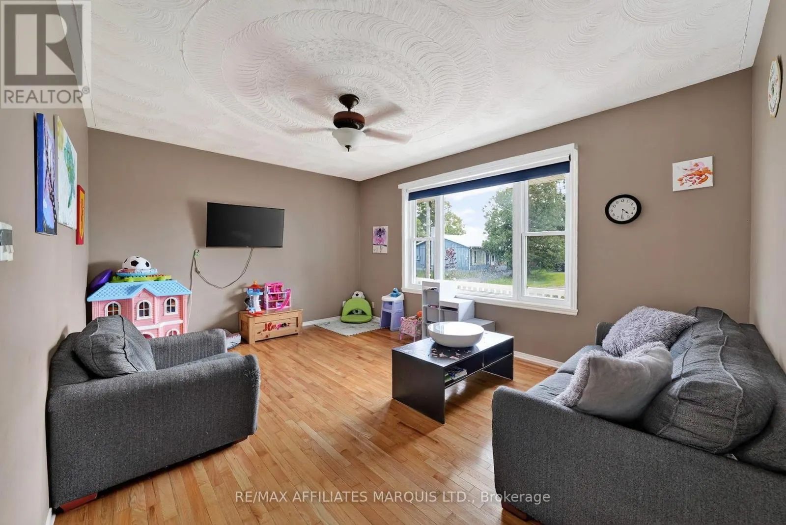185 DOMINION STREET N