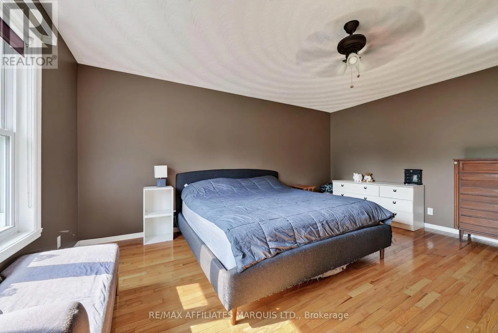 185 DOMINION STREET N