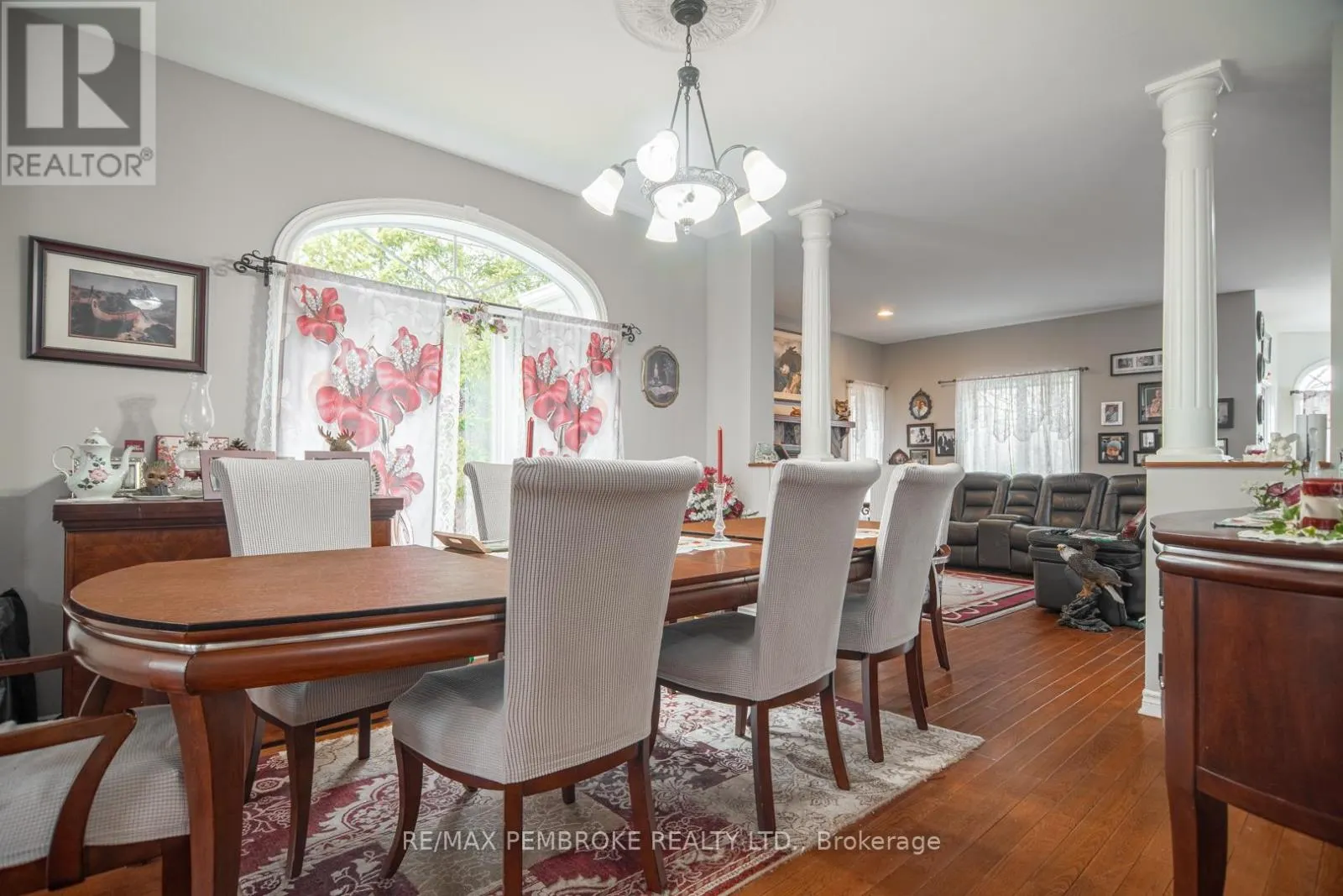 1692 BLACK BAY ROAD