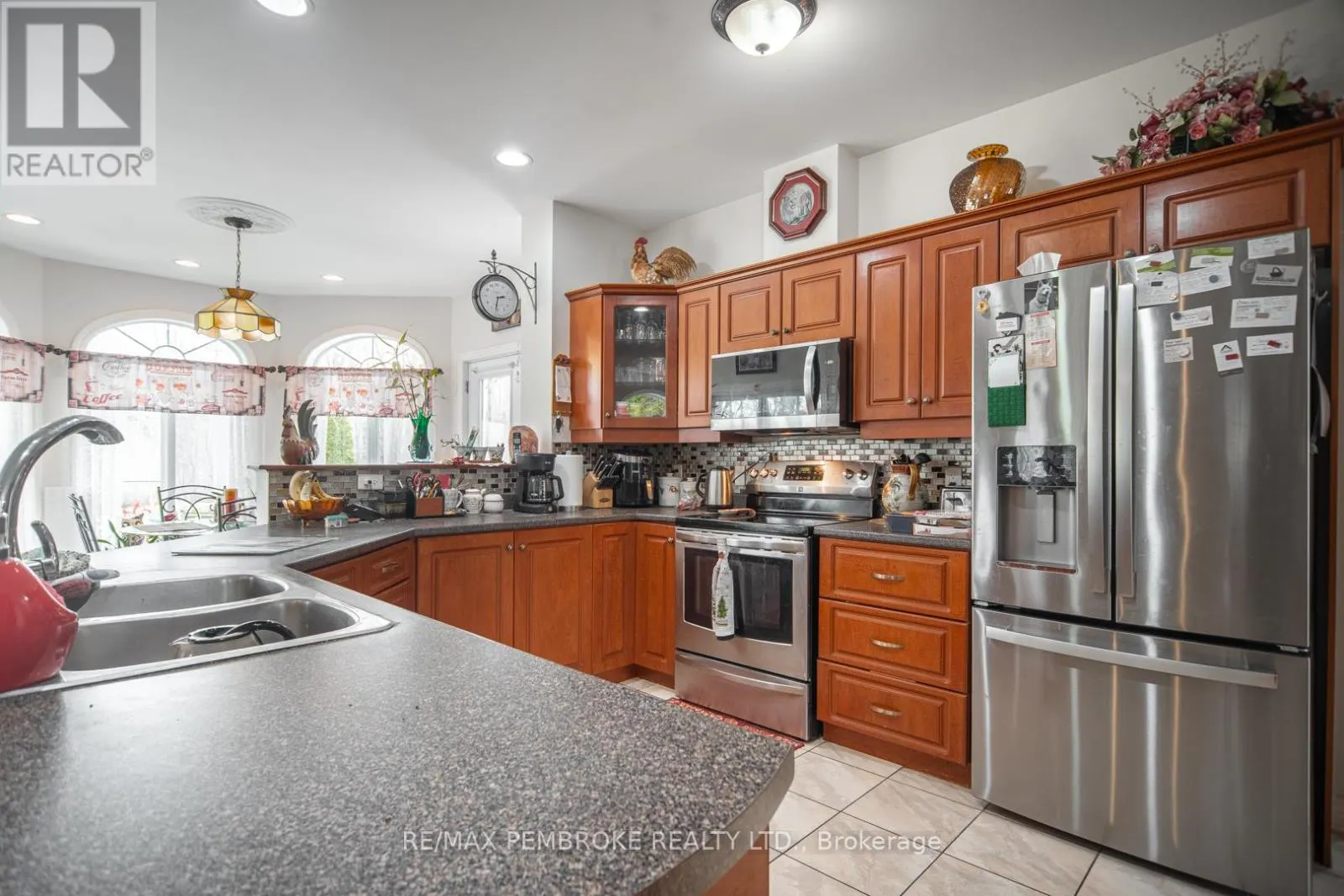 1692 BLACK BAY ROAD