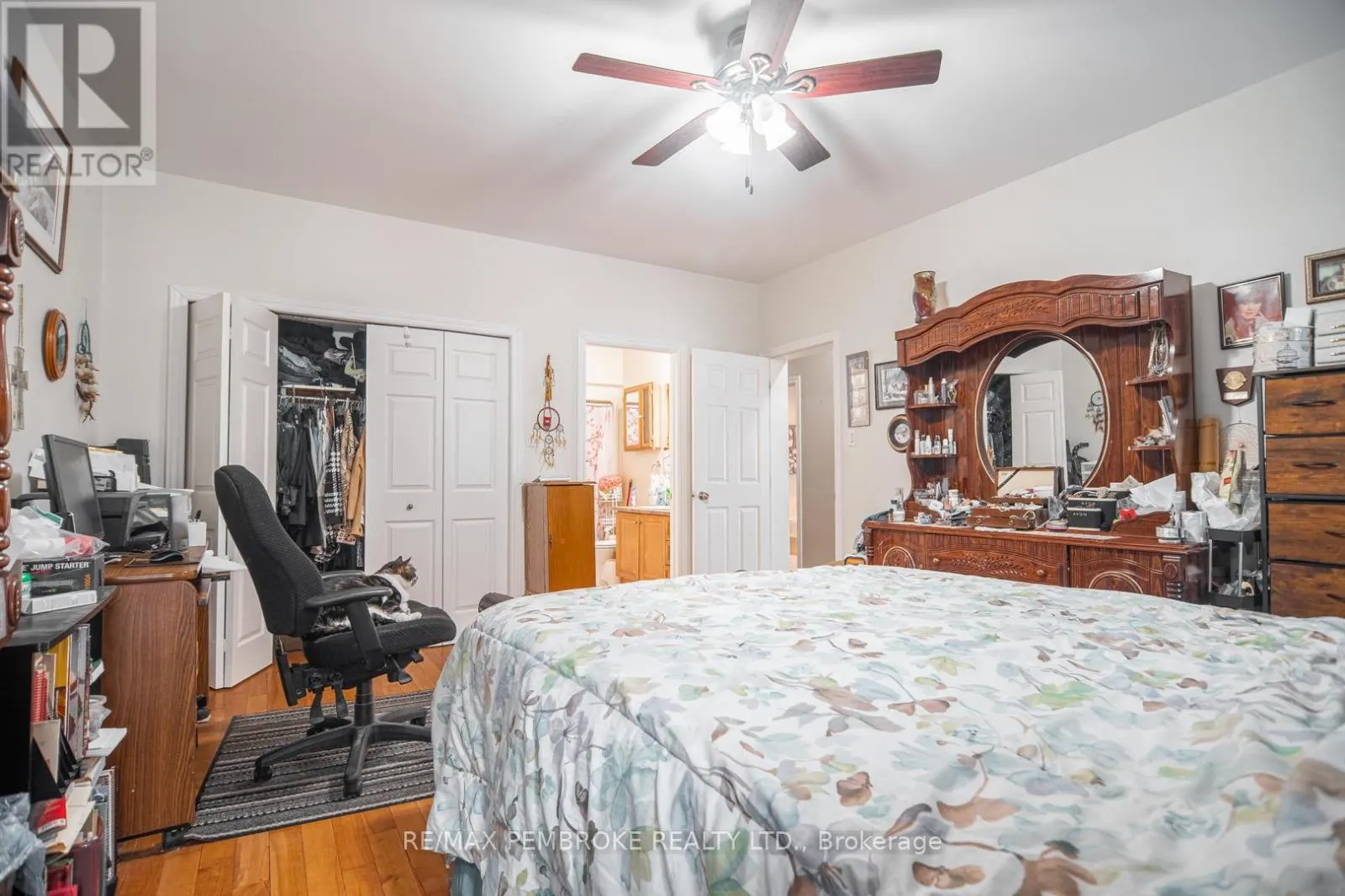 1692 BLACK BAY ROAD