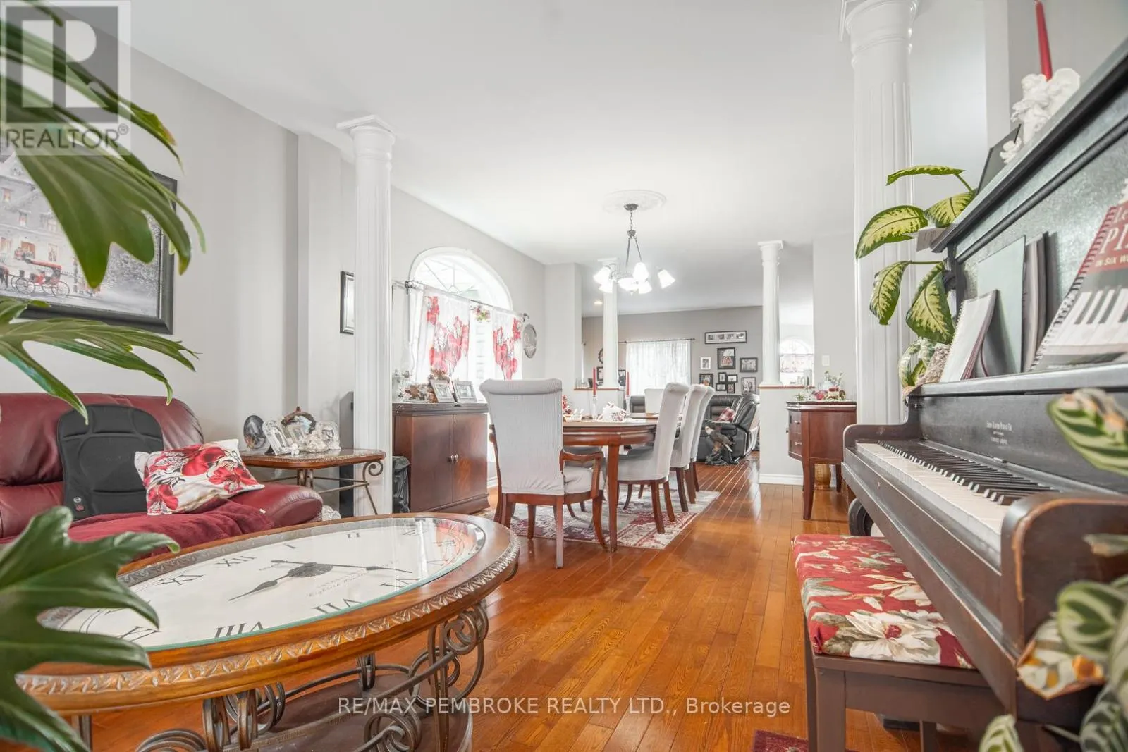 1692 BLACK BAY ROAD
