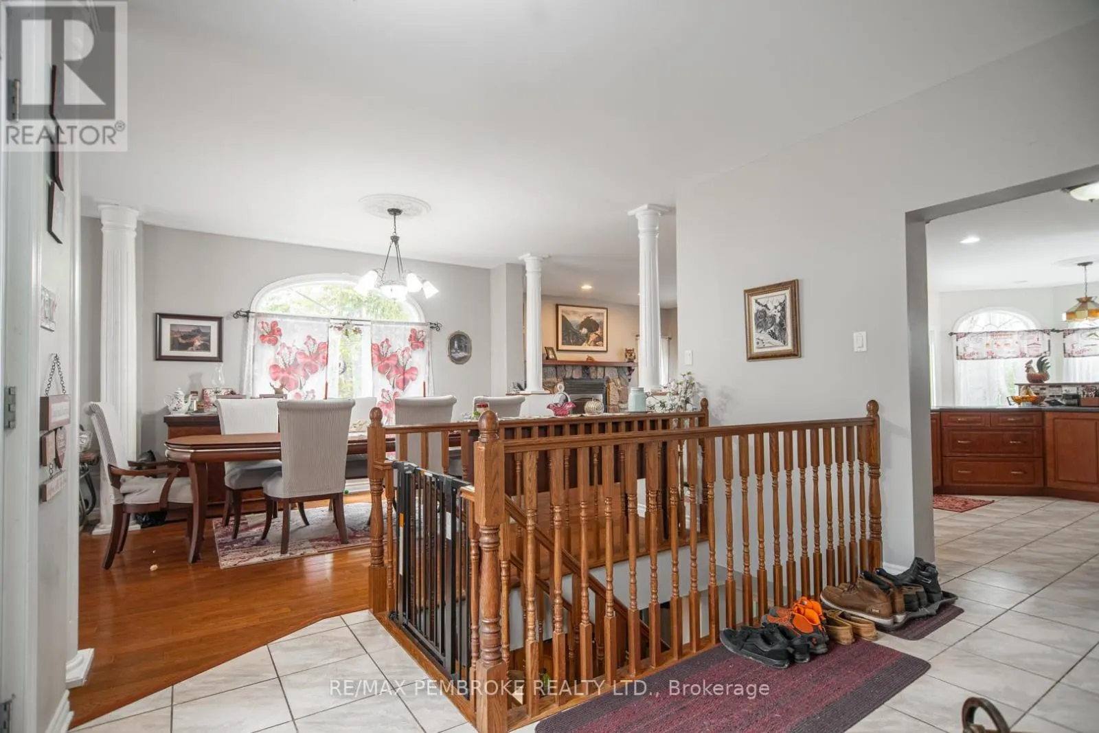 1692 BLACK BAY ROAD