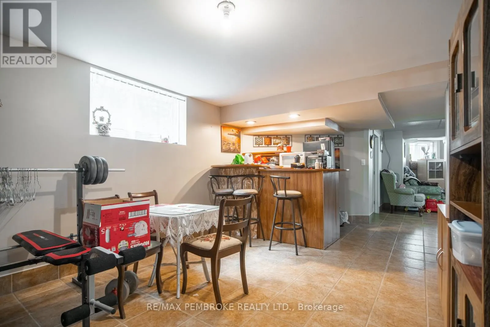 1692 BLACK BAY ROAD