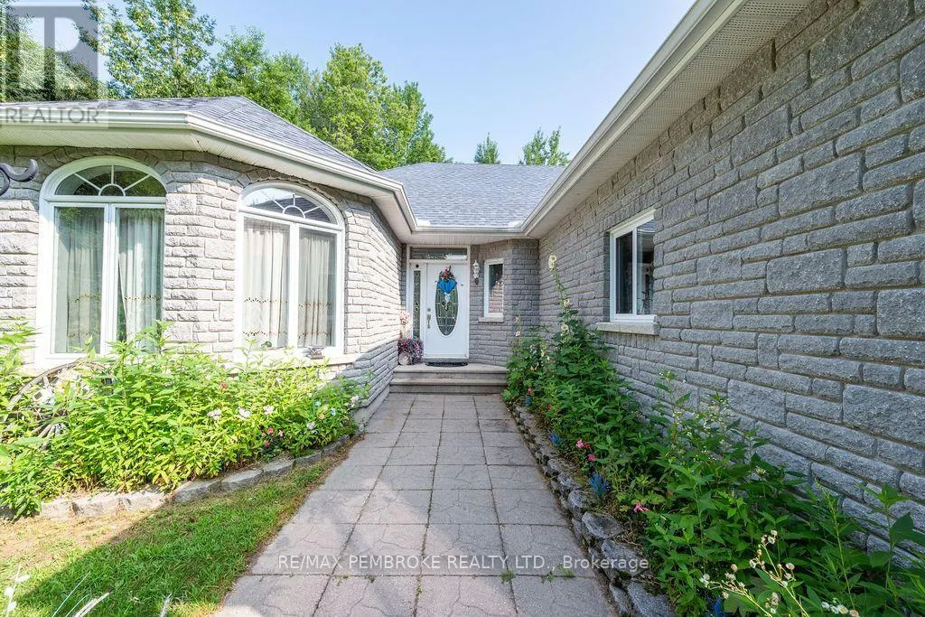 1692 BLACK BAY ROAD
