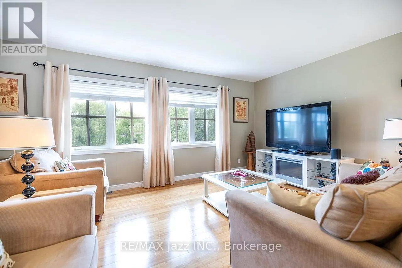 23 BAYVIEW DRIVE
