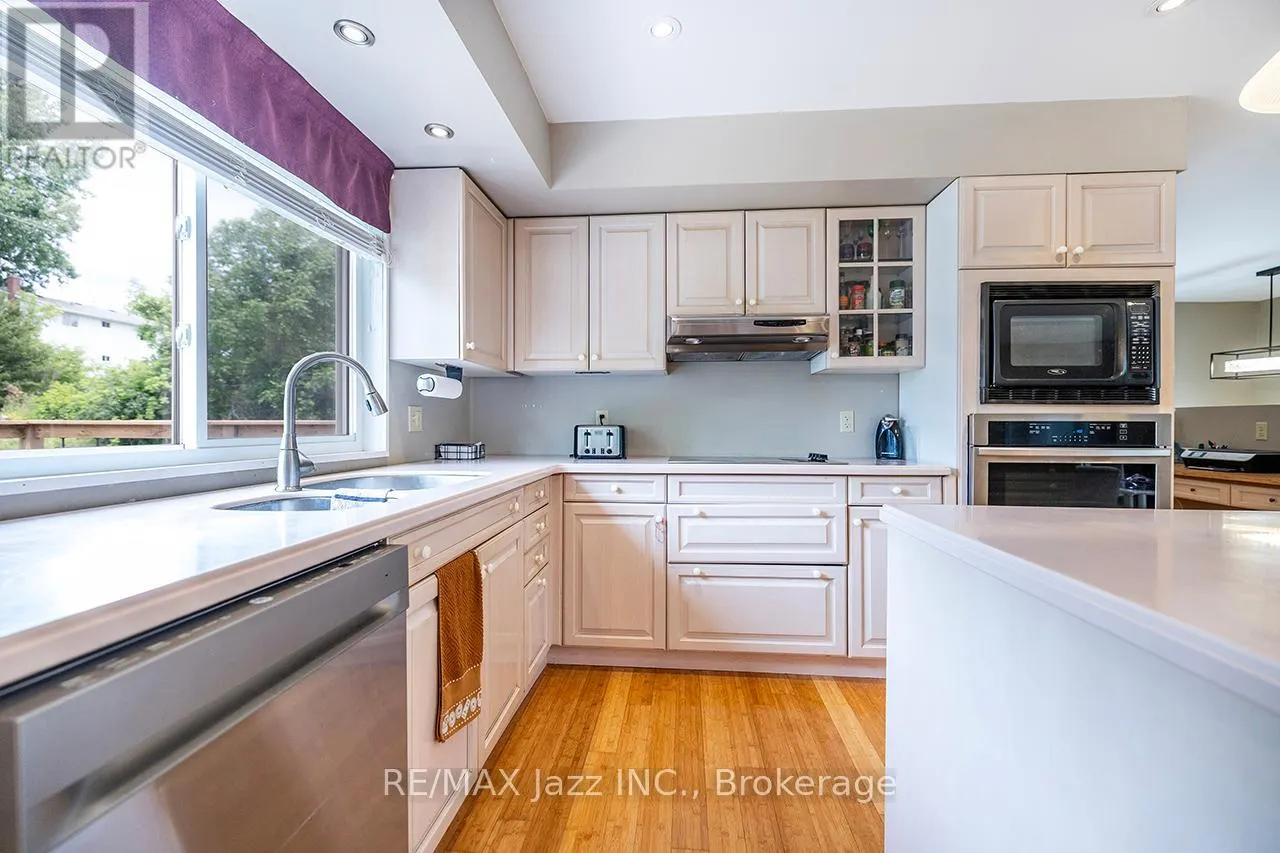 23 BAYVIEW DRIVE