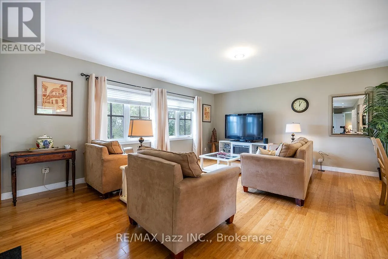 23 BAYVIEW DRIVE
