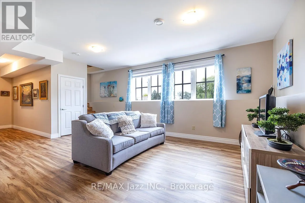 23 BAYVIEW DRIVE