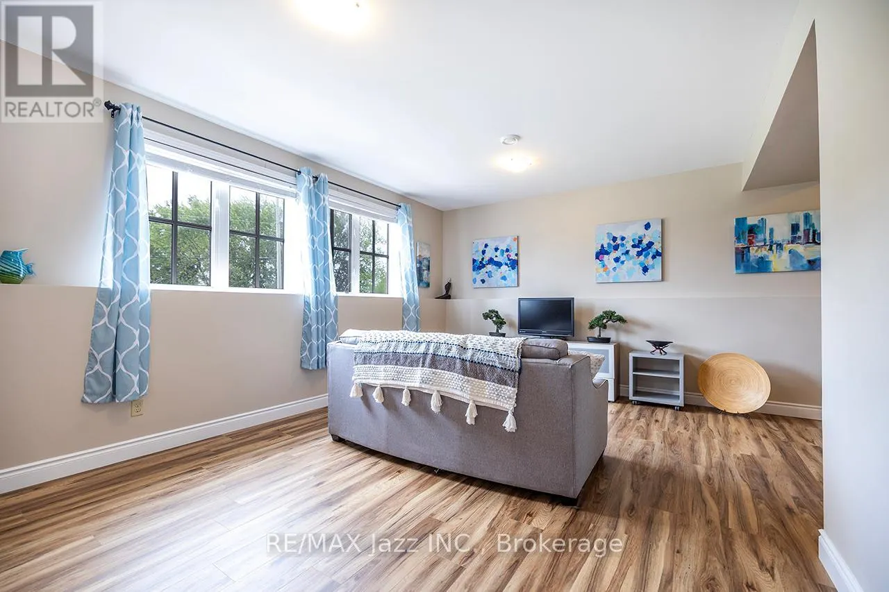 23 BAYVIEW DRIVE