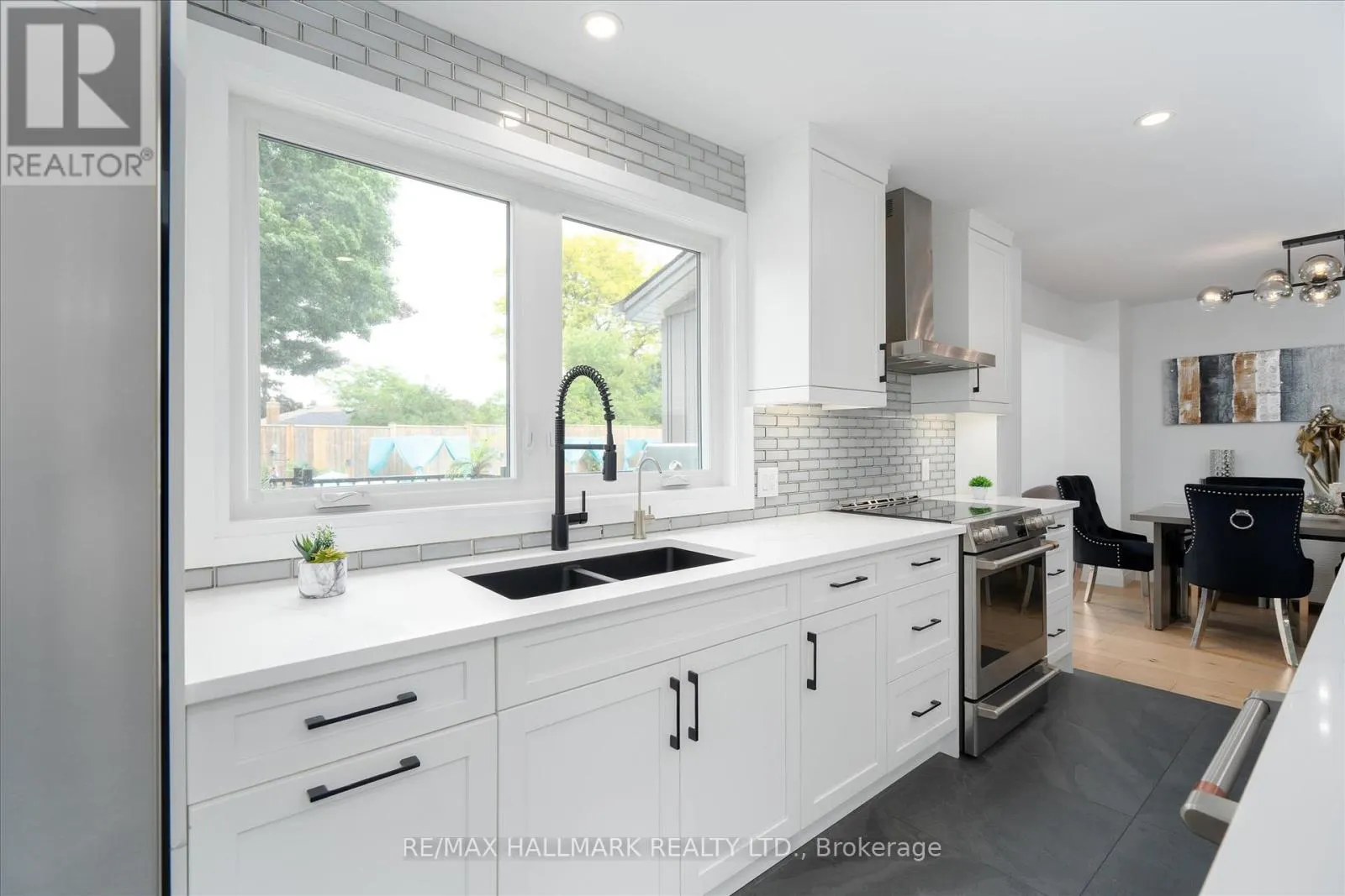 119 CHARLOTTE PLACE