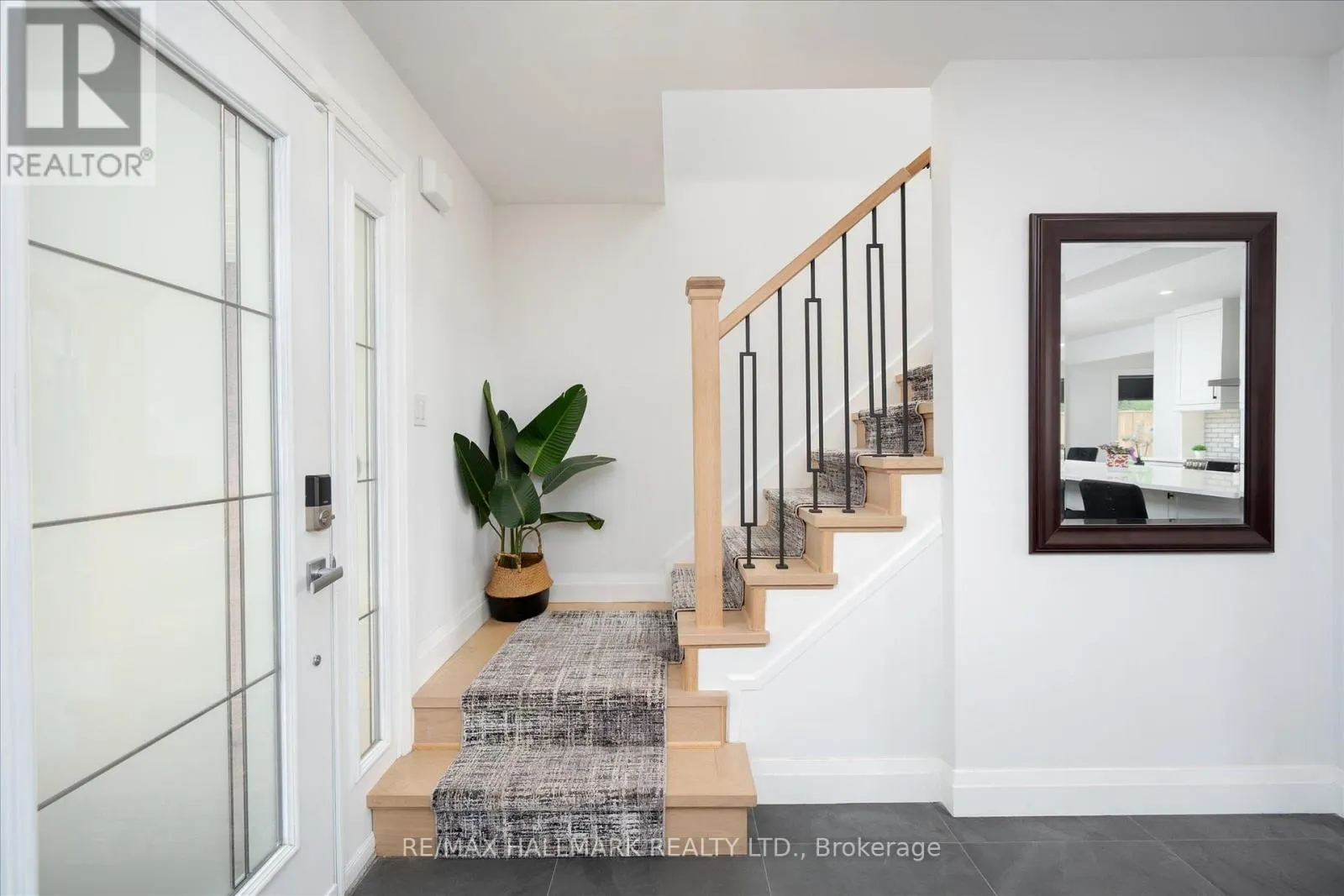 119 CHARLOTTE PLACE