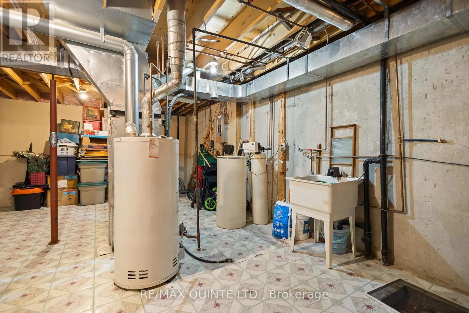 5 - 45 PRINCE EDWARD STREET #5