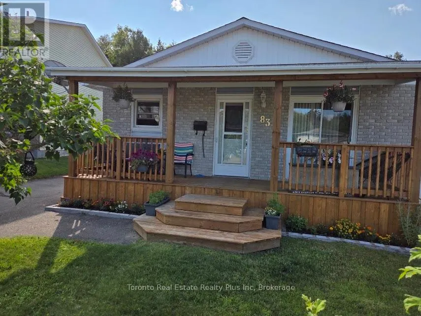 83 LAURIER ROAD
