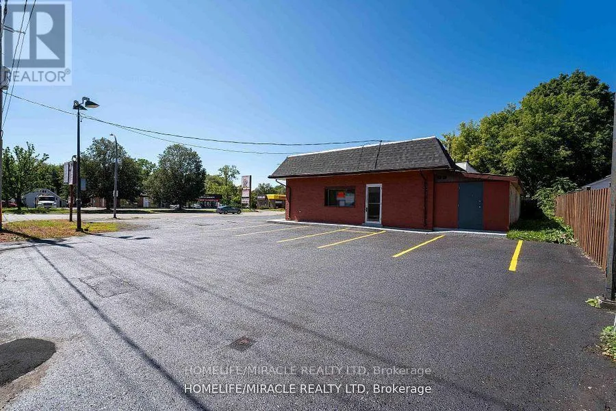 235 DUNDAS STREET