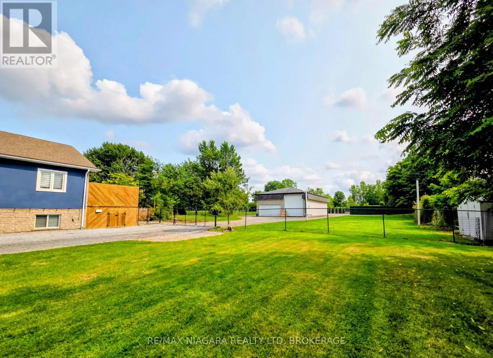1487 BARRON ROAD
