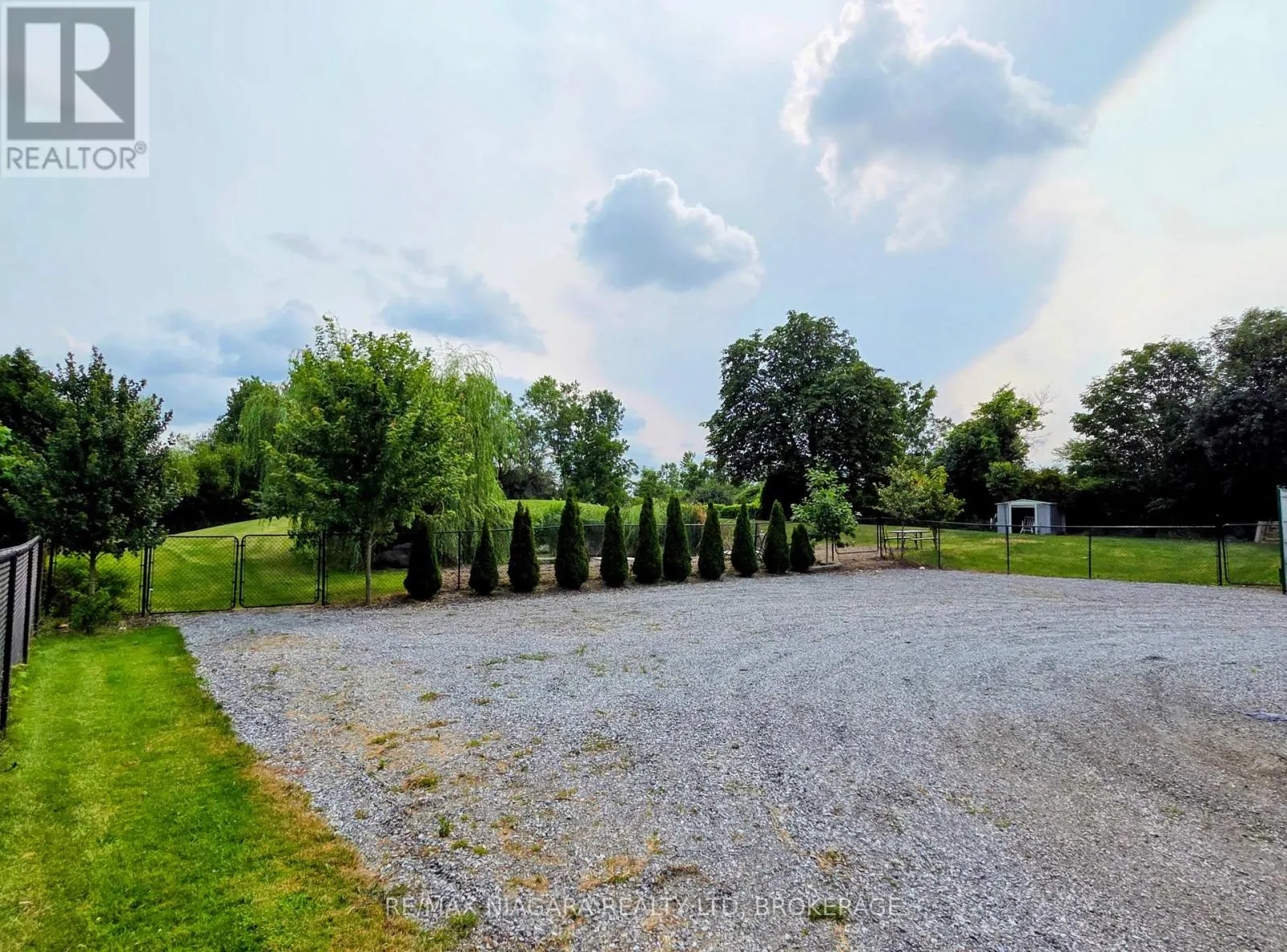 1487 BARRON ROAD