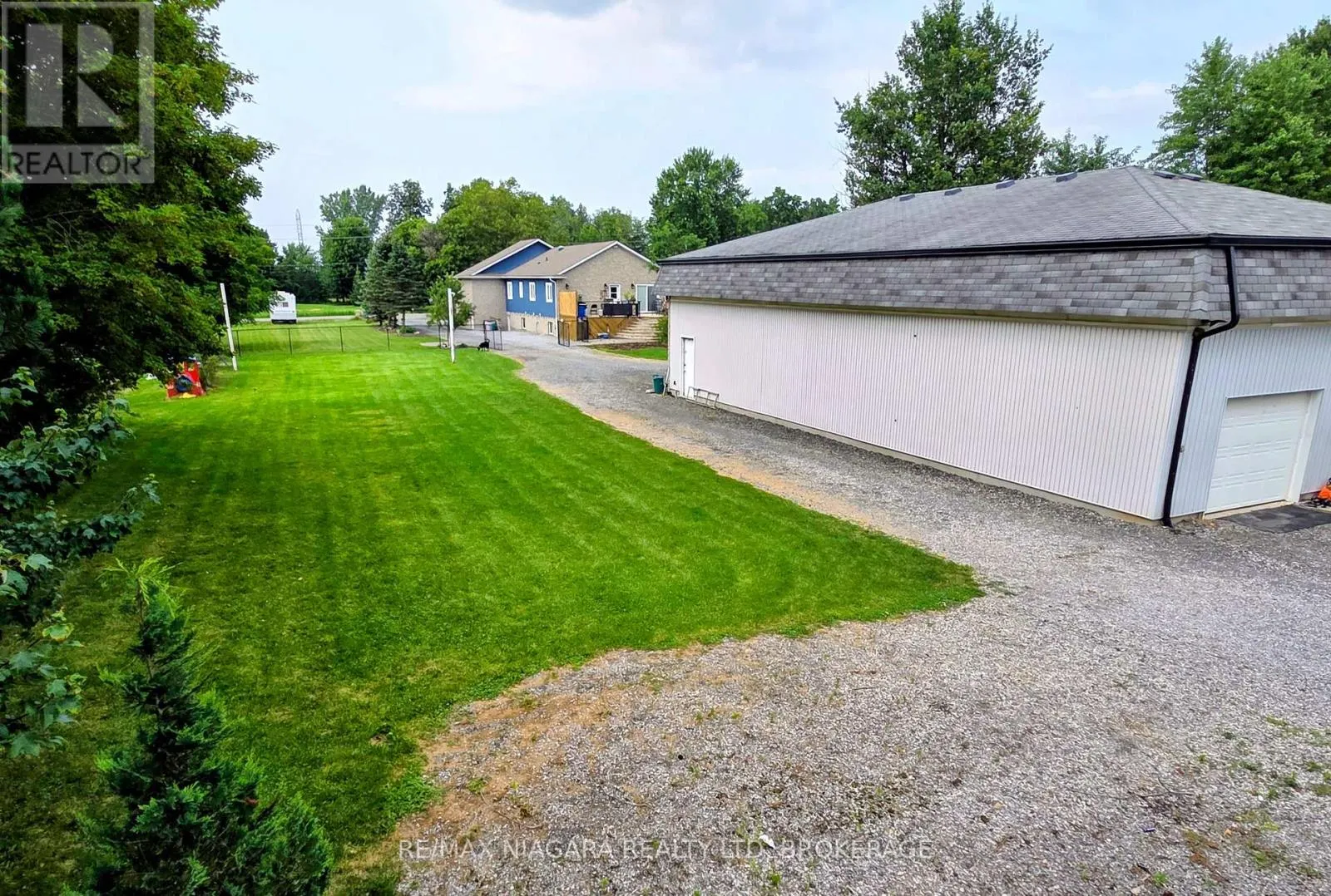 1487 BARRON ROAD
