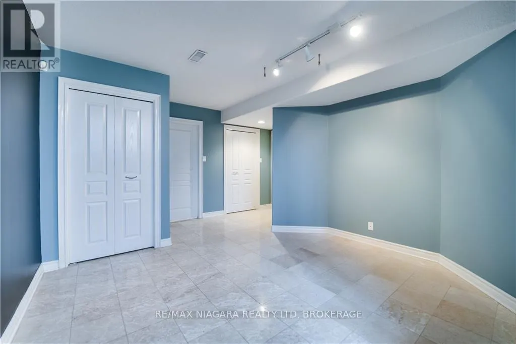 1487 BARRON ROAD