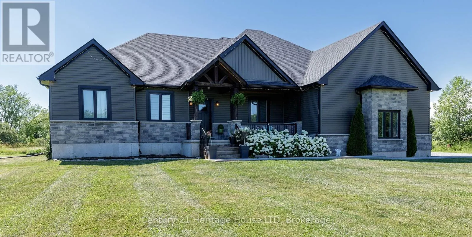 856 LORRAINE ROAD
