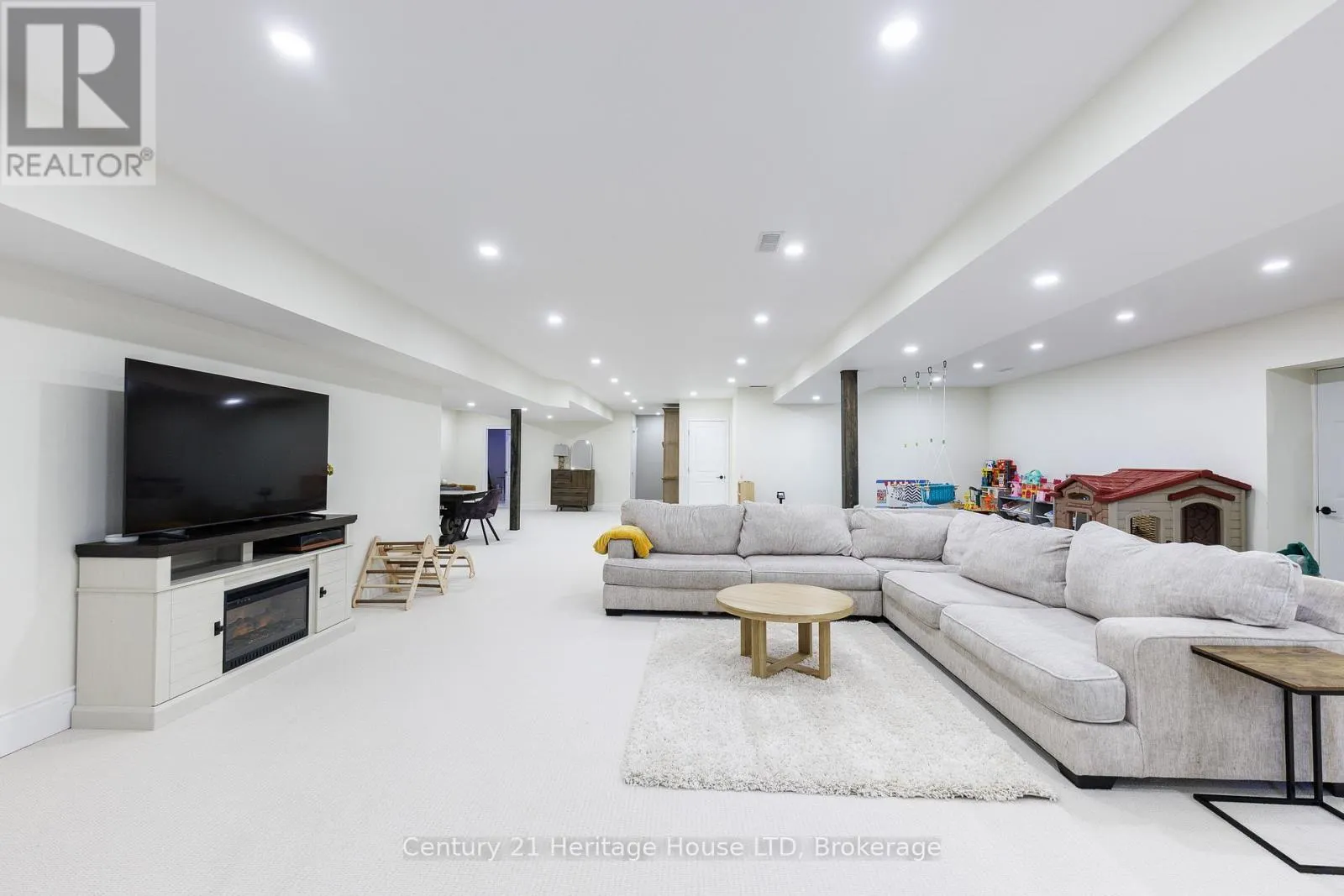 856 LORRAINE ROAD