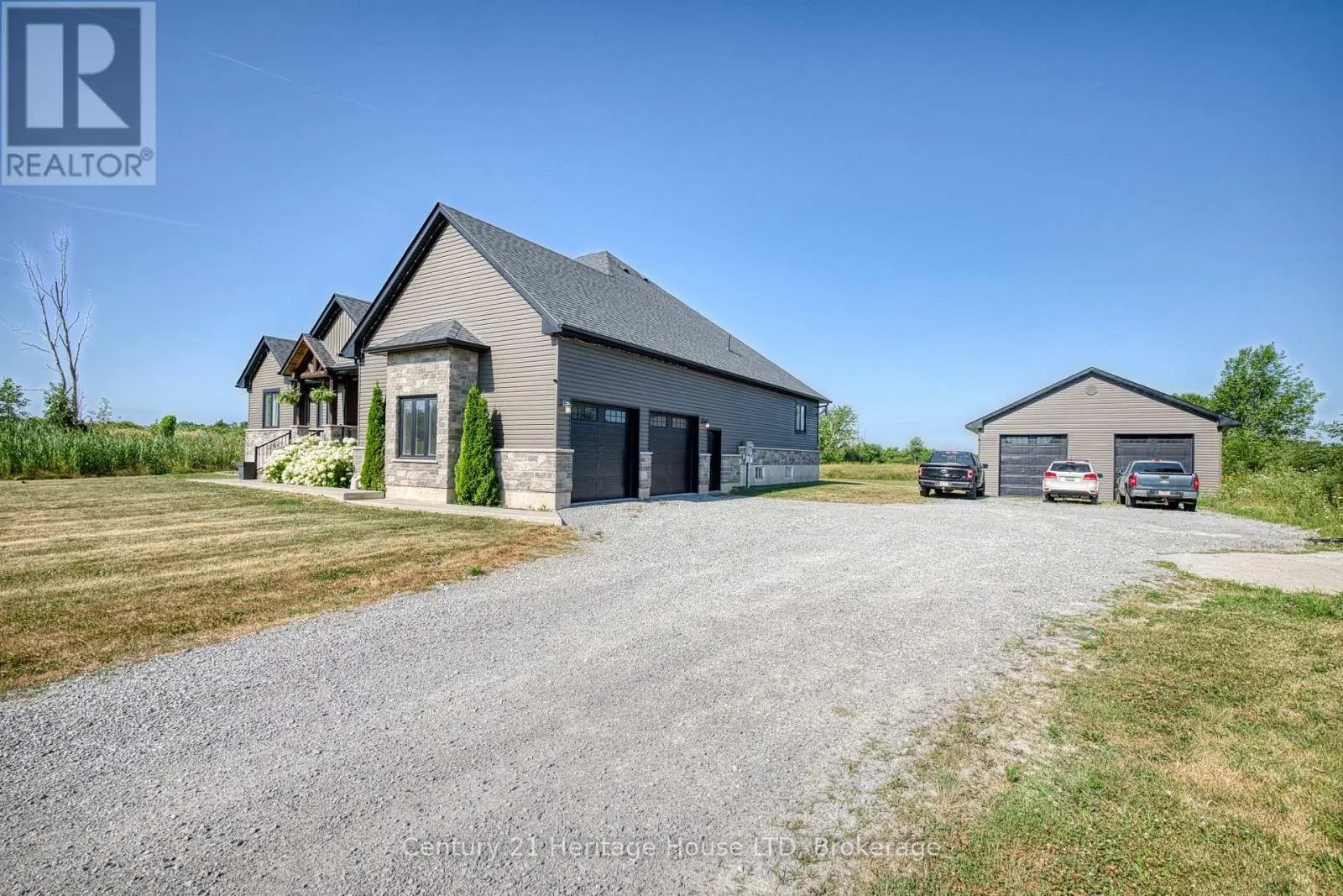 856 LORRAINE ROAD