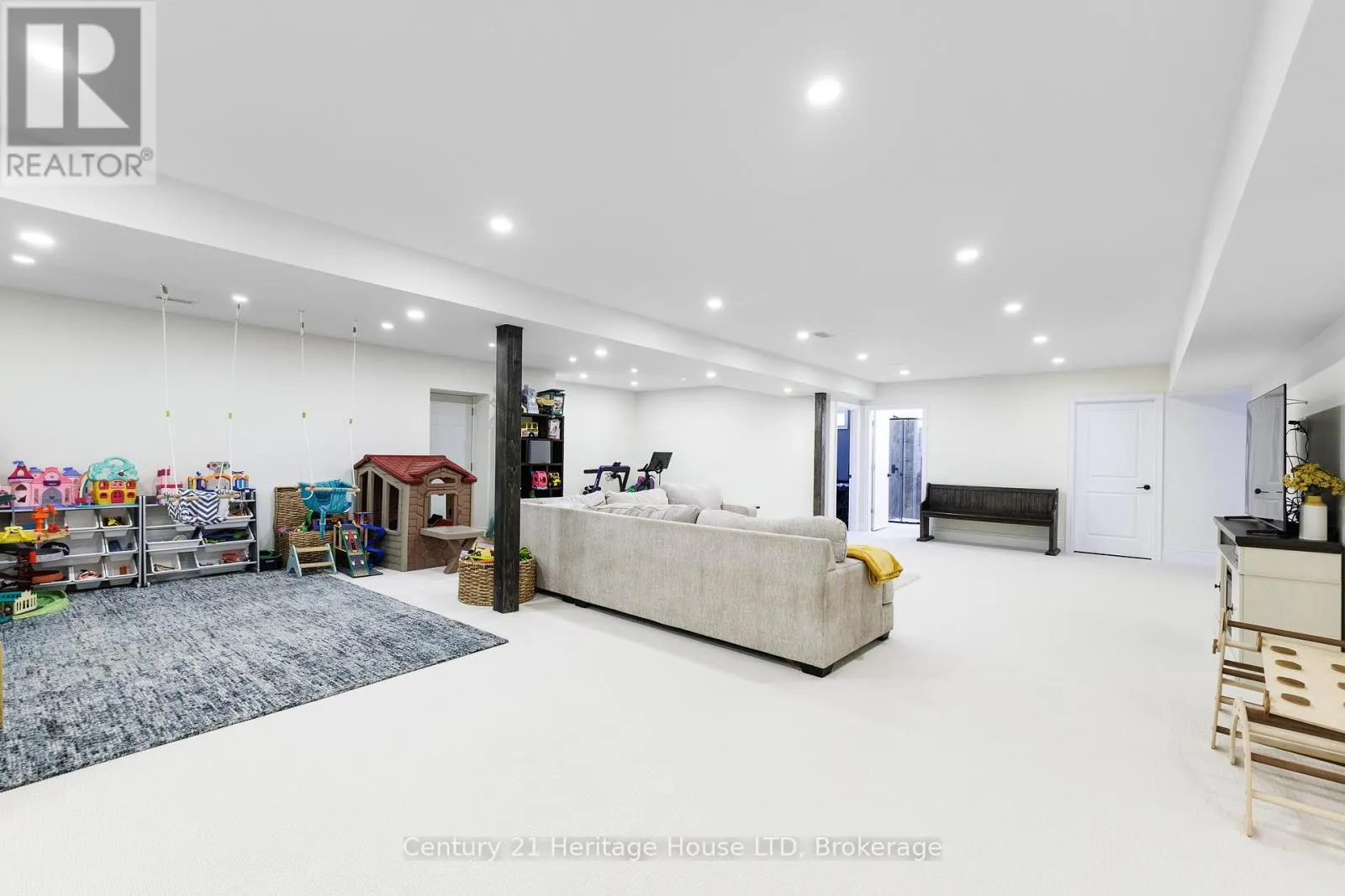 856 LORRAINE ROAD