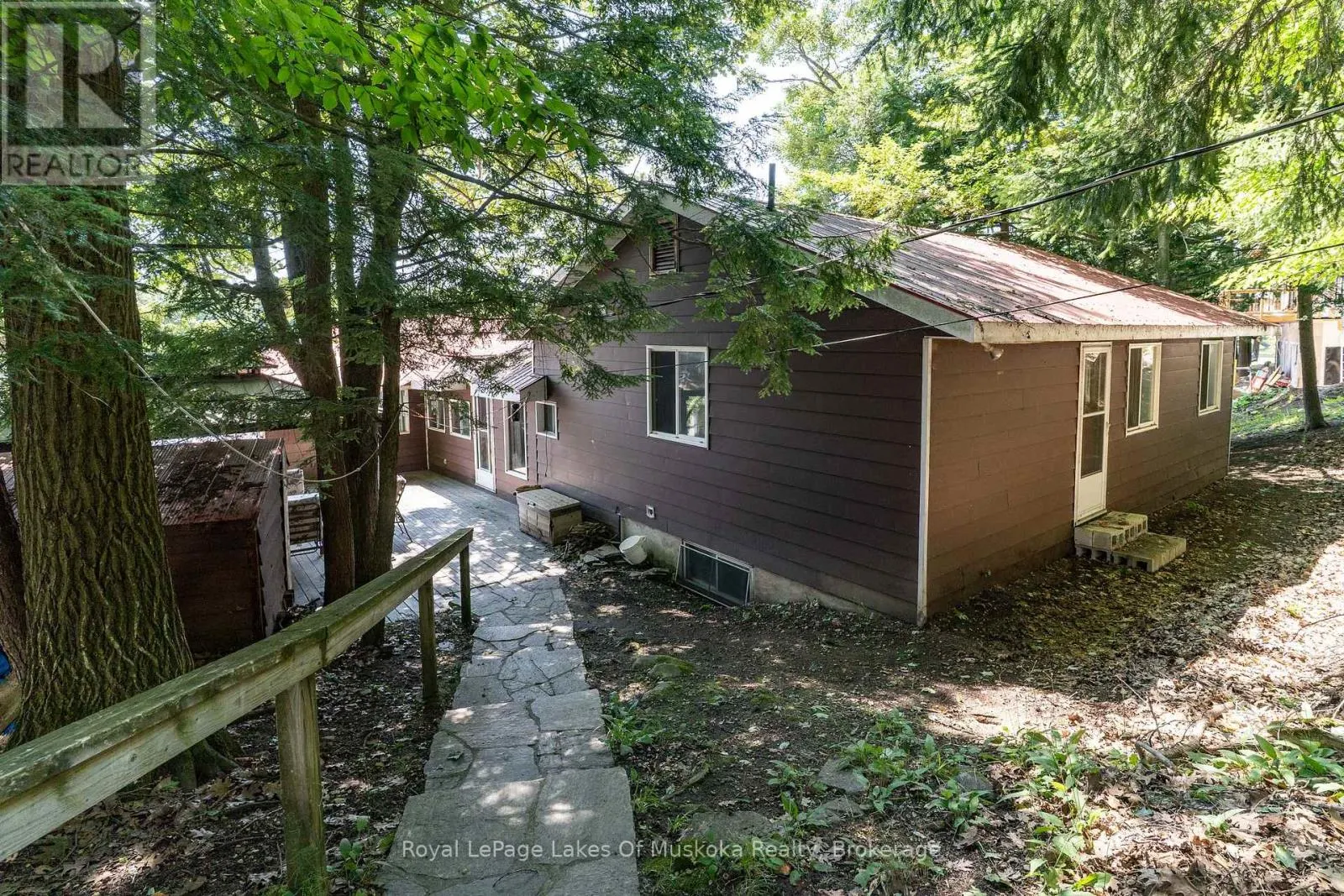 22 - 1254 BARLOCHAN ROAD #22