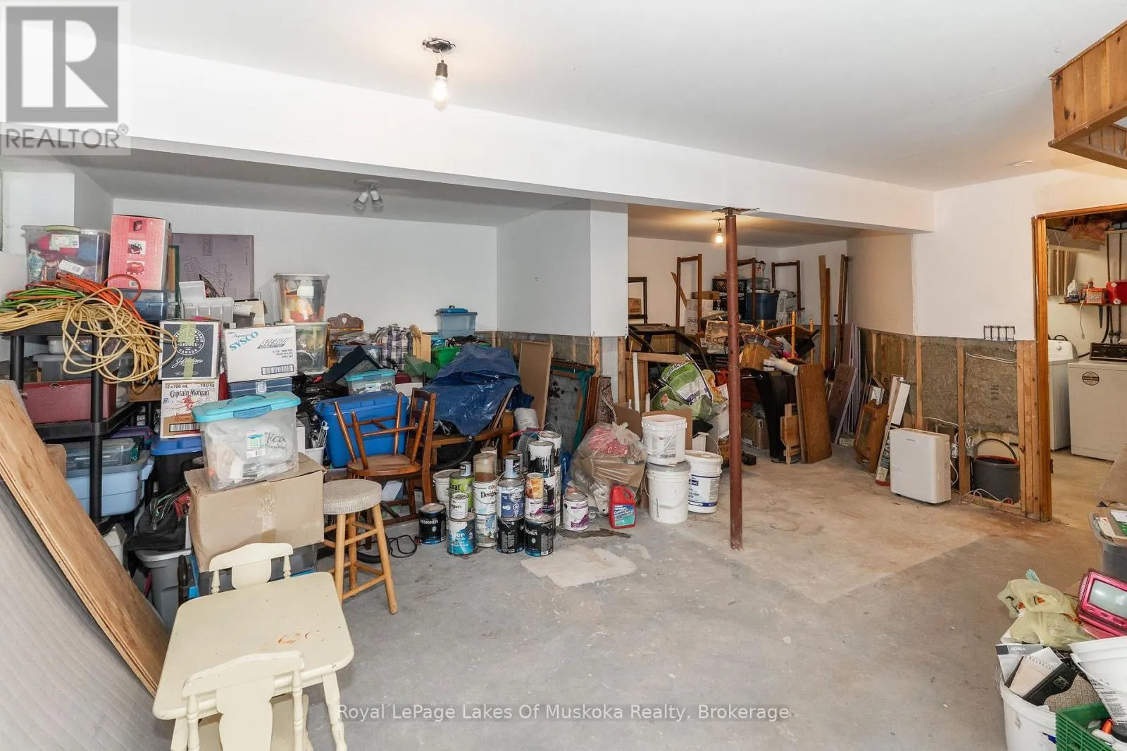 22 - 1254 BARLOCHAN ROAD #22