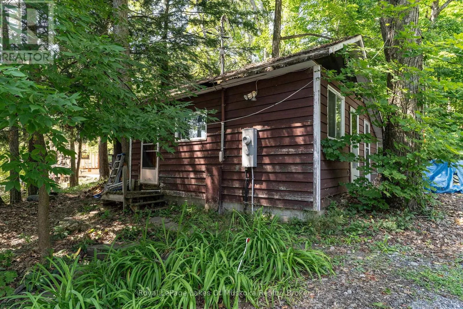 22 - 1254 BARLOCHAN ROAD #22