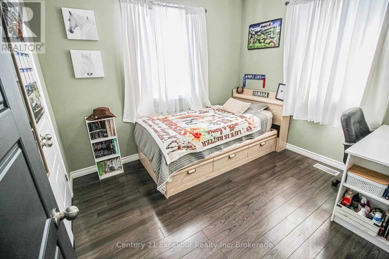 7104 SIXTH LINE ROAD W