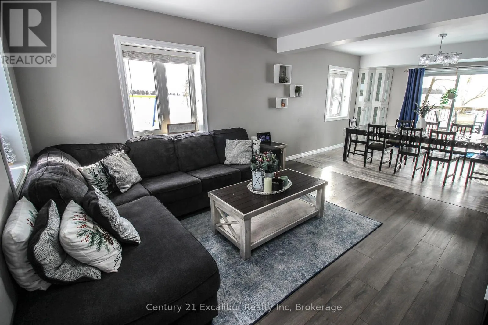 7104 SIXTH LINE ROAD W